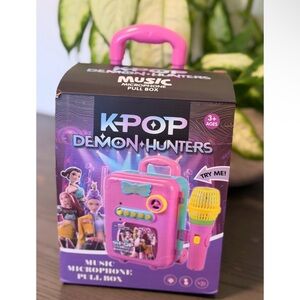K-POP Demon Hunters Pink Kids Music Microphone Playset